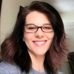 Meet your Posher, Rebecca